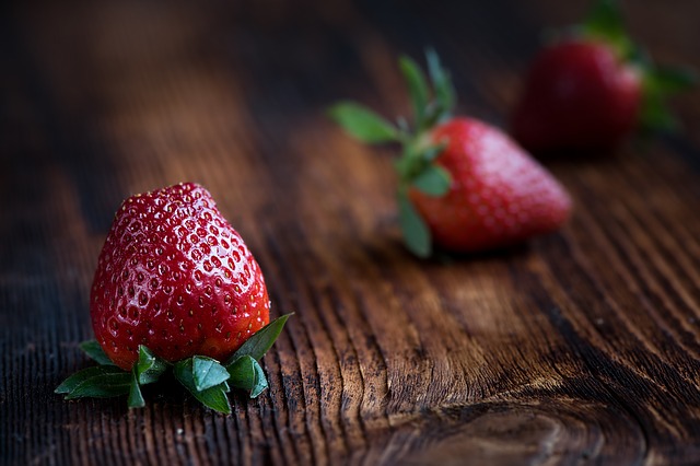 Strawberries-1339969_640