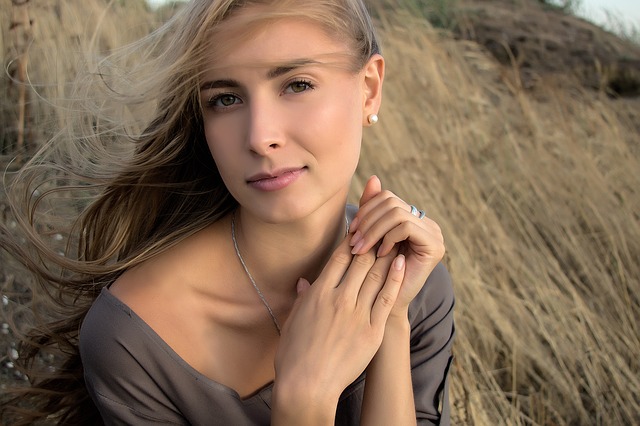 Girl-2684615_640